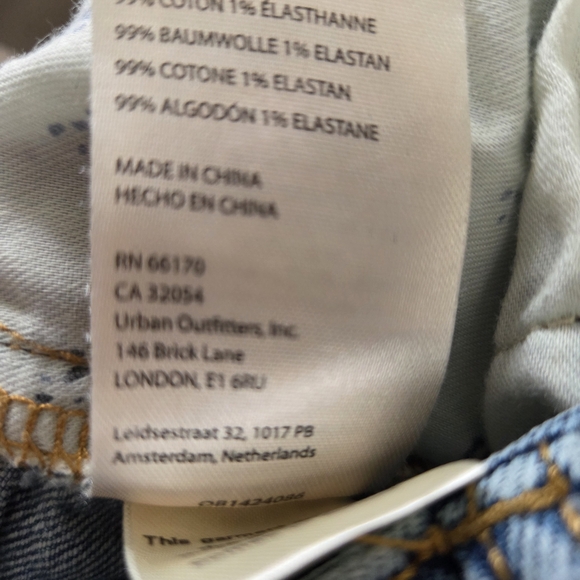 Pilcro Jeans Women's 27 Medium Wash Distressed Denim Slim Straight Leg Jeans - Picture 9 of 9